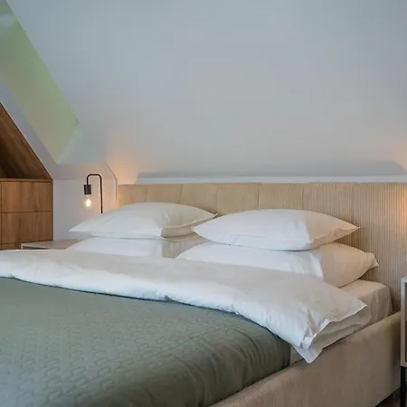 Apartament Lowicka Апартаменты Дравско-Поморске